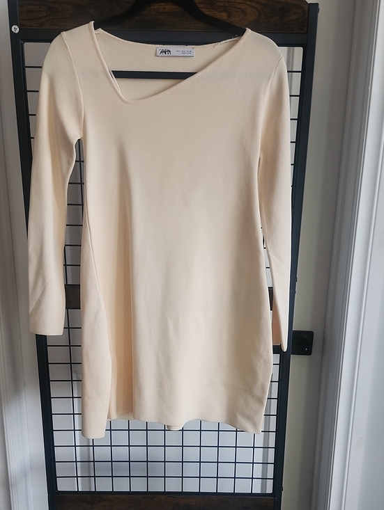Zara Dresses & Skirts - Zara Cream Long Sleeve Scoop-Neck A-Line Dress